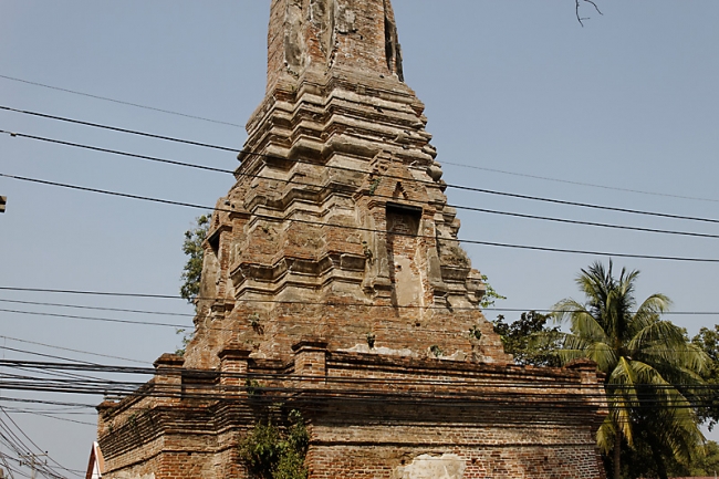 Prasat Nakhon Luang-032
